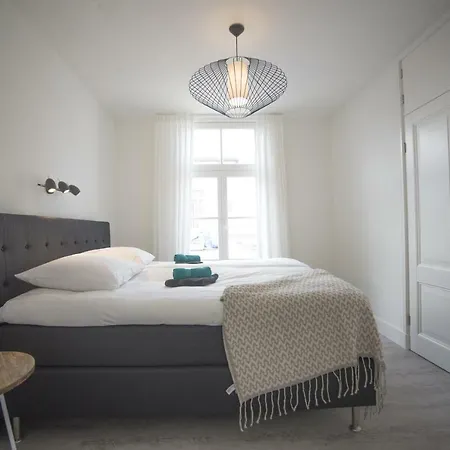 Apartment Luxury Upstairs & Downstairs *