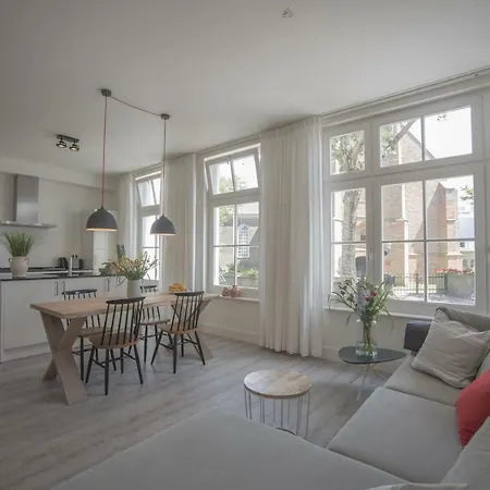 Lejlighed Luxury Upstairs & Downstairs *