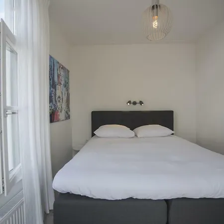 Luxury Upstairs & Downstairs