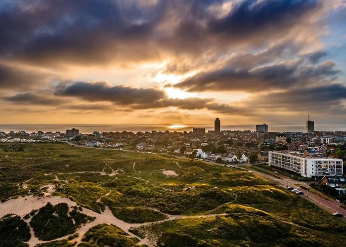 Luxury Upstairs & Downstairs Zandvoort