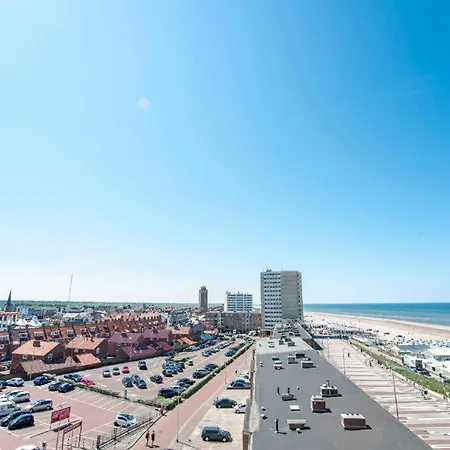 Luxury Upstairs & Downstairs Apartment Zandvoort