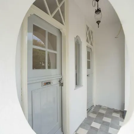 Luxury Upstairs & Downstairs *